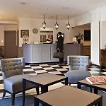 Western D'est Hotel