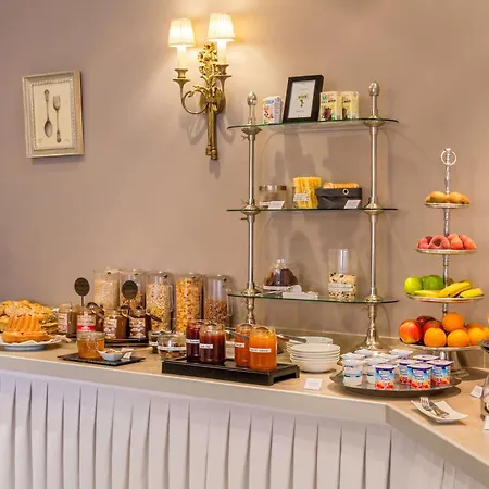 Western D'est מלון