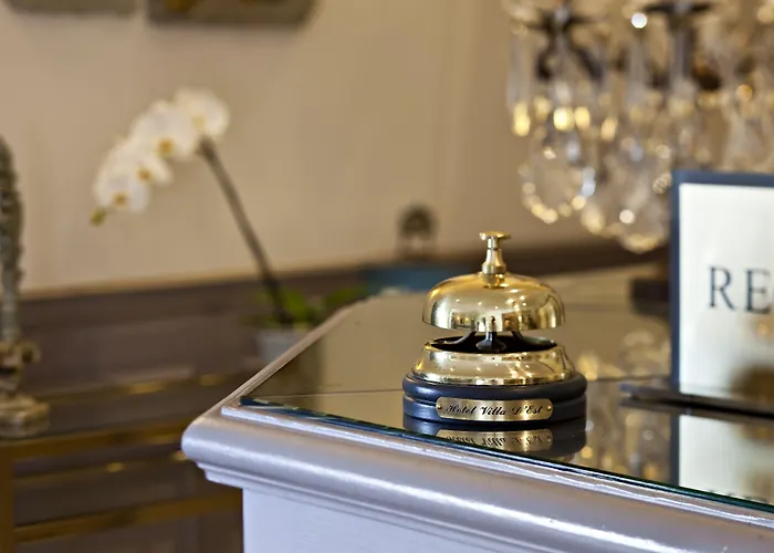 Western D'est Hotel 4*