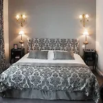 Western D'est Hotel 4*